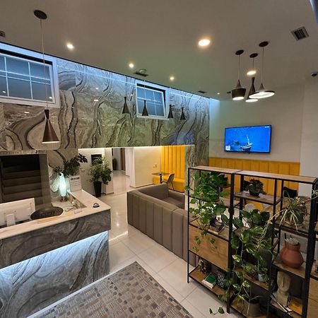 Park Hotel Tirana Yzberishti エクステリア 写真