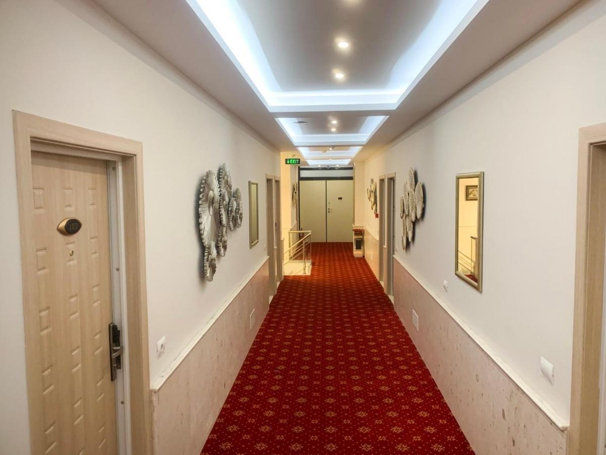 Park Hotel Tirana Yzberishti エクステリア 写真