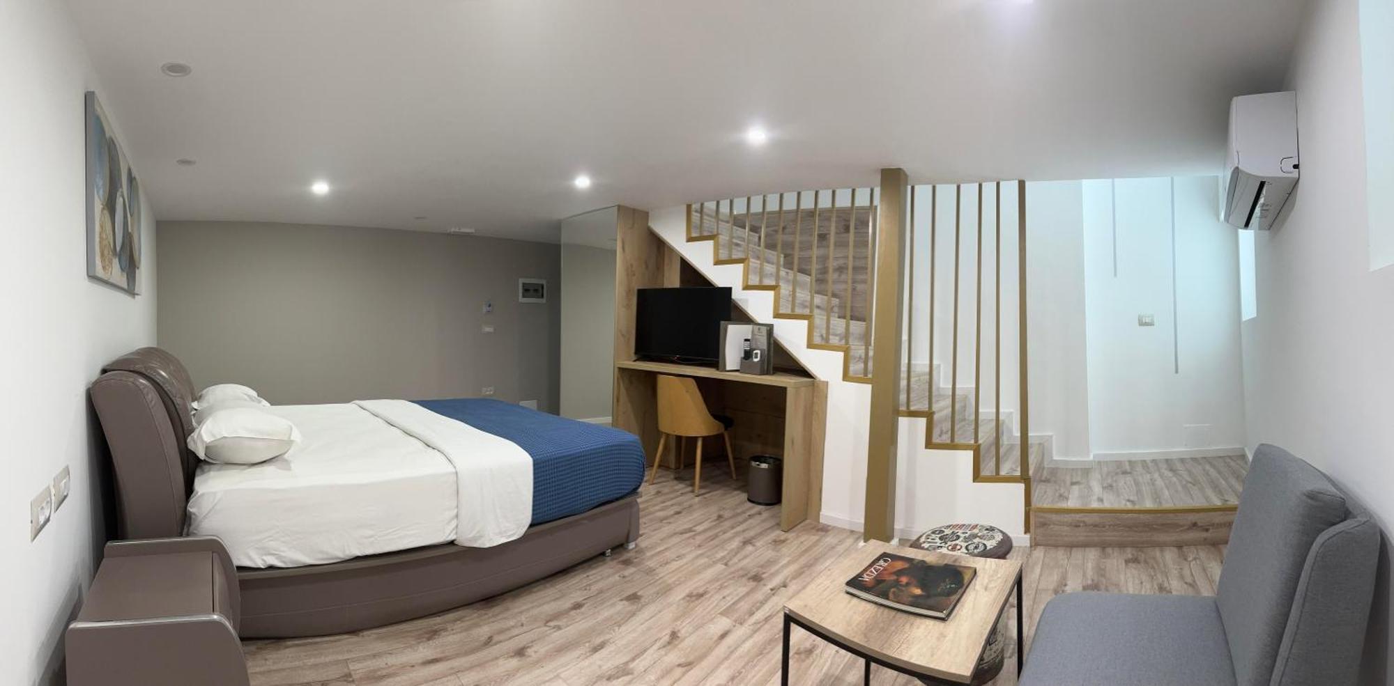 Park Hotel Tirana Yzberishti エクステリア 写真