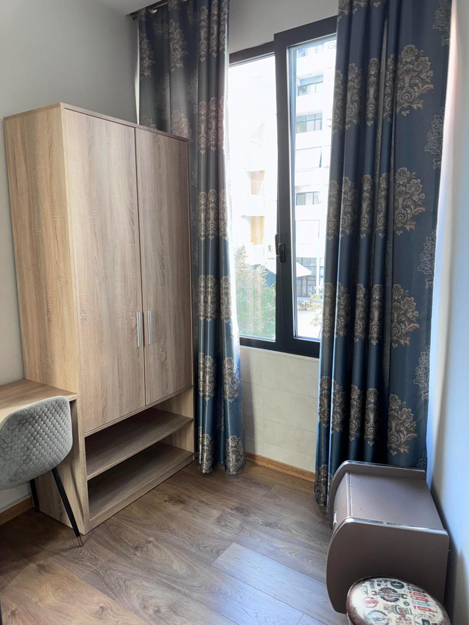Park Hotel Tirana Yzberishti エクステリア 写真