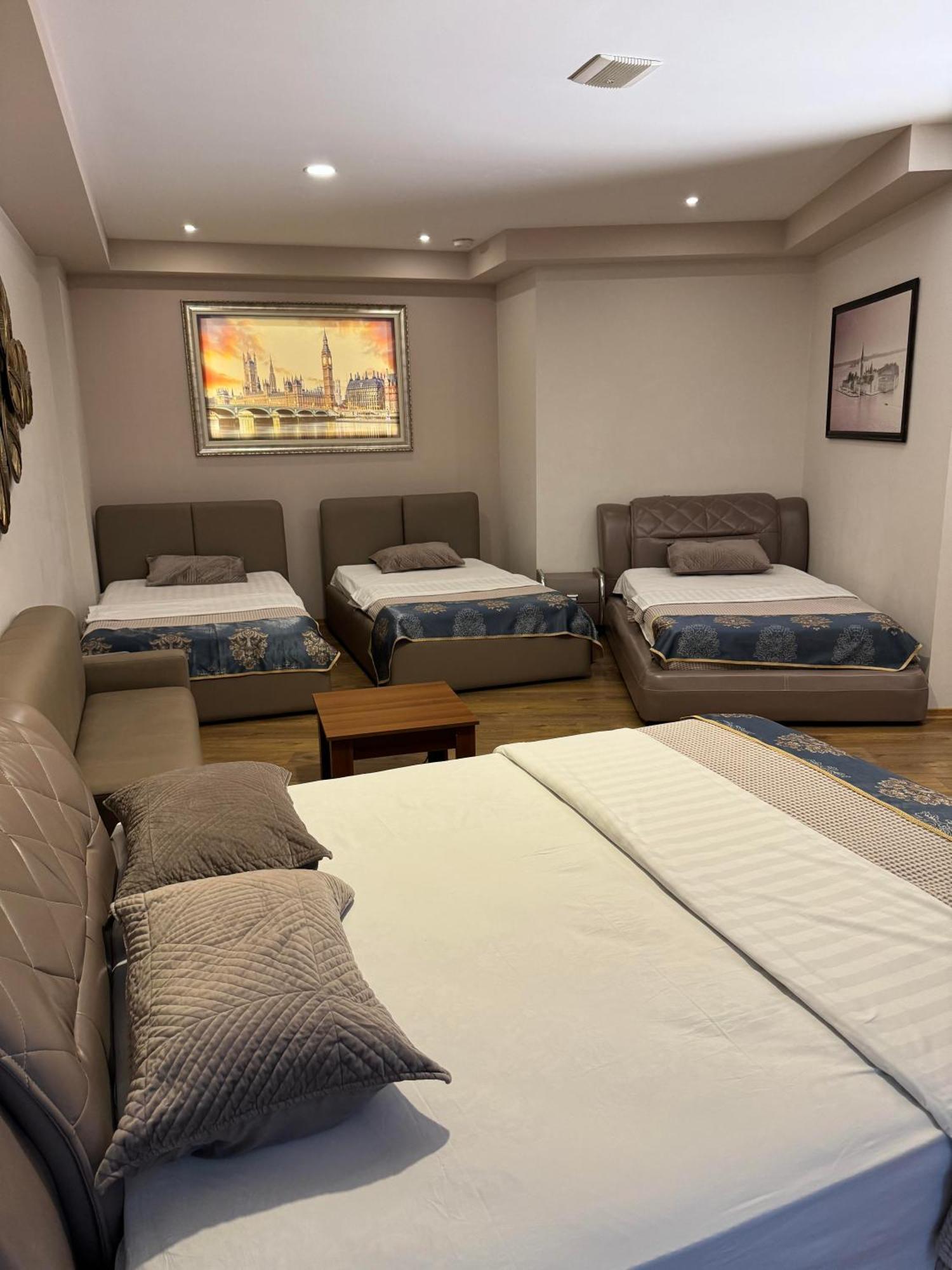 Park Hotel Tirana Yzberishti エクステリア 写真