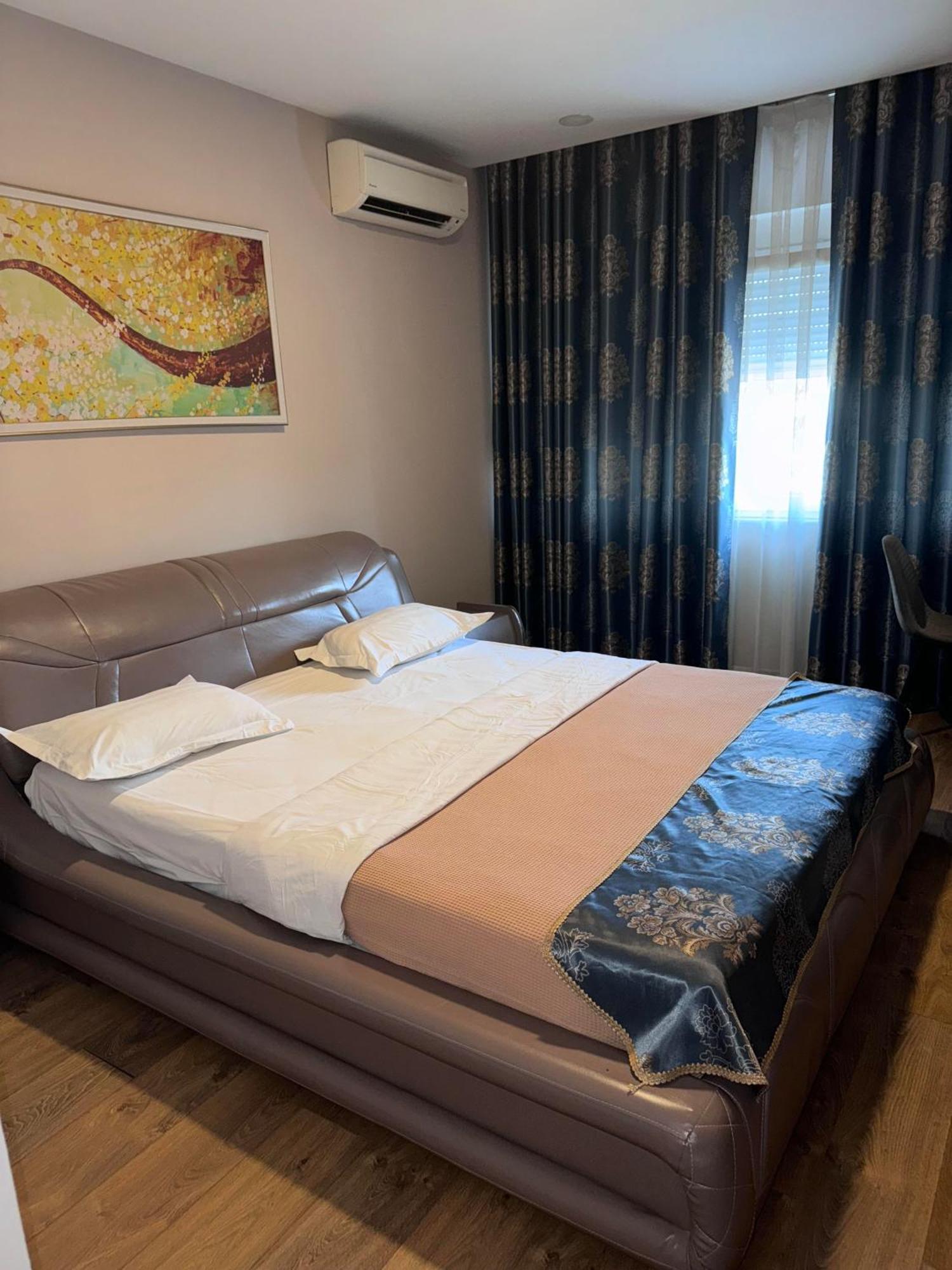 Park Hotel Tirana Yzberishti エクステリア 写真