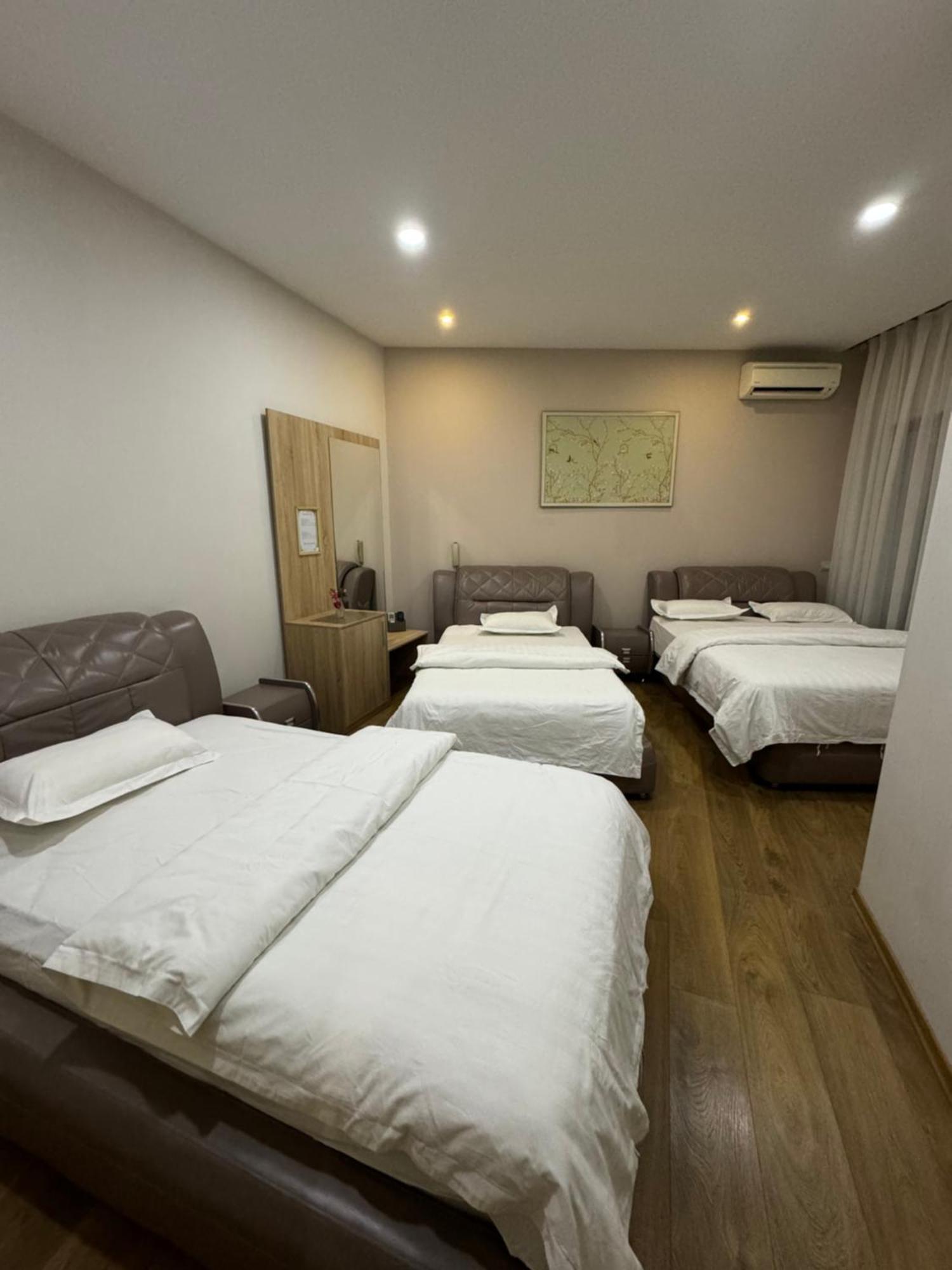 Park Hotel Tirana Yzberishti エクステリア 写真