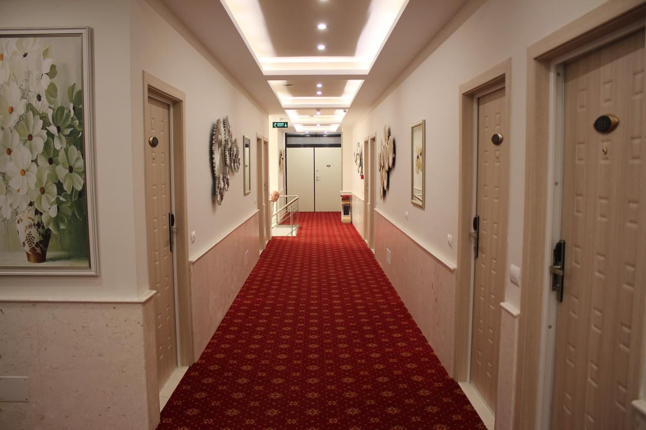 Park Hotel Tirana Yzberishti エクステリア 写真